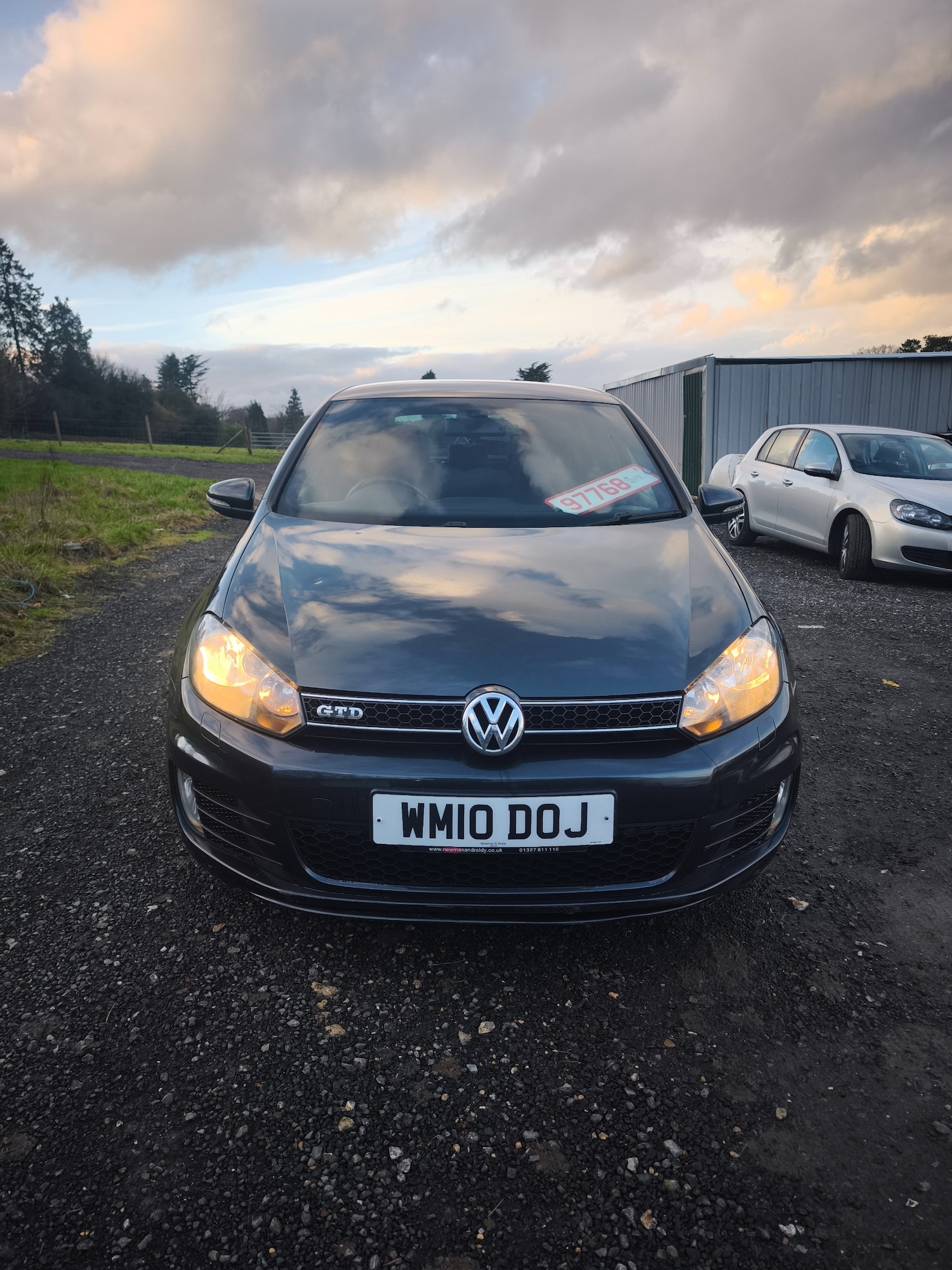 Used Volkswagen Golf 2010 for sale - 77301364: Photo 2