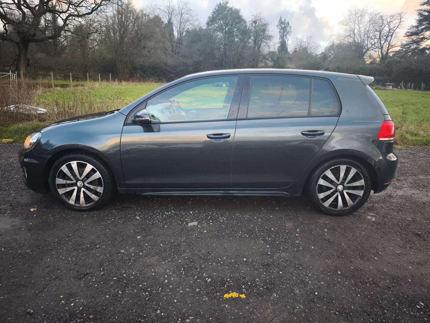 Used Volkswagen Golf 2010 for sale - 77301364: Photo 4