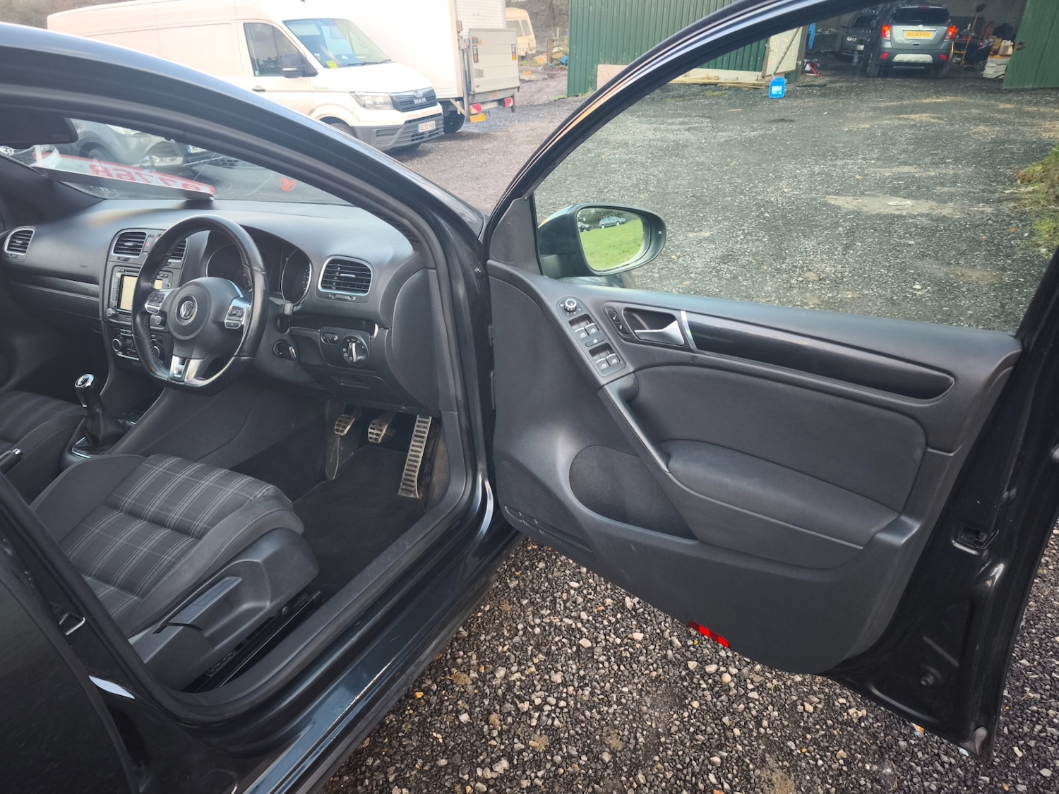 Used Volkswagen Golf 2010 for sale - 77301364: Photo 9