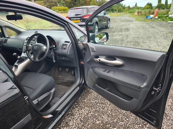 Used Toyota Auris 2009 for sale - 75772700: Photo 9