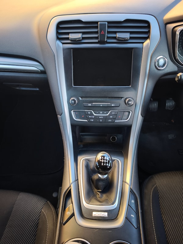 Used Ford Mondeo 2017 for sale - 76065354: Photo 12