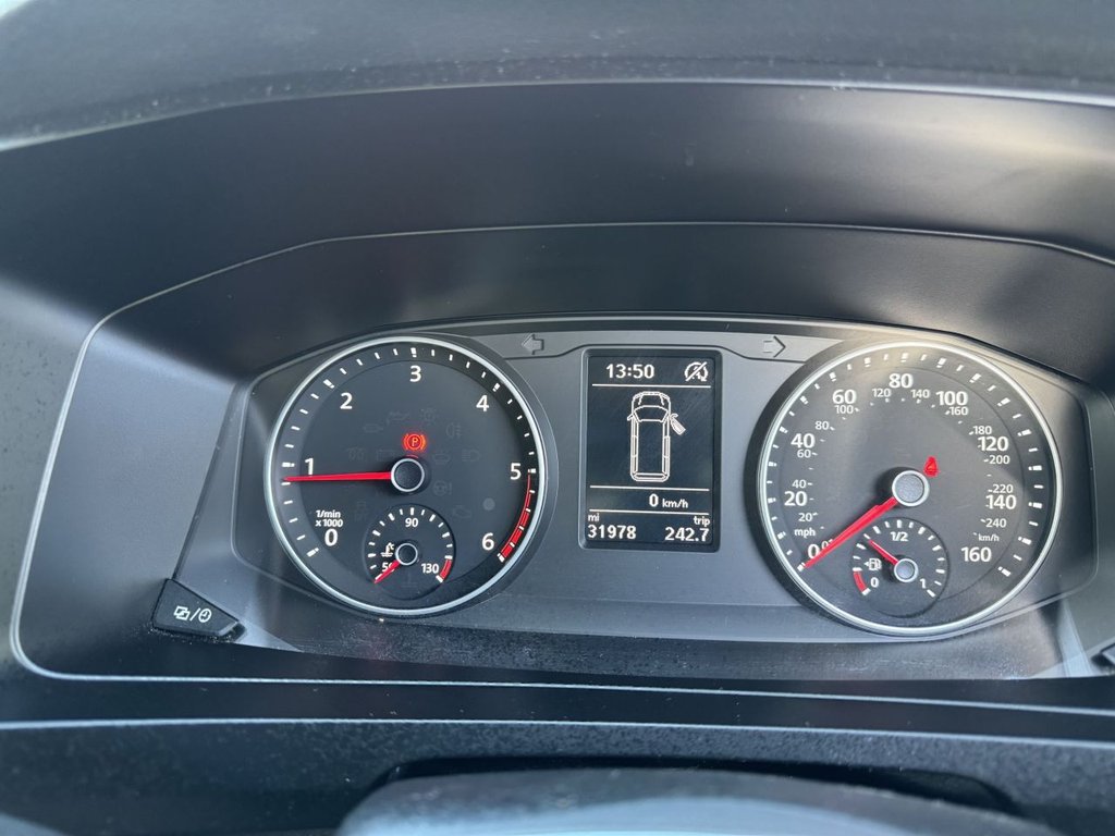 Used Volkswagen Transporter 2017 for sale - 77654717: Photo 24