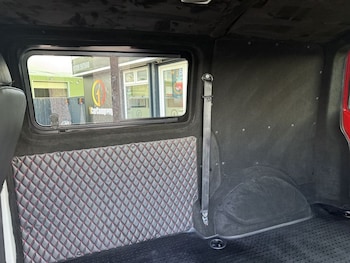 Used Volkswagen Transporter 2017 for sale - 77654717: Photo