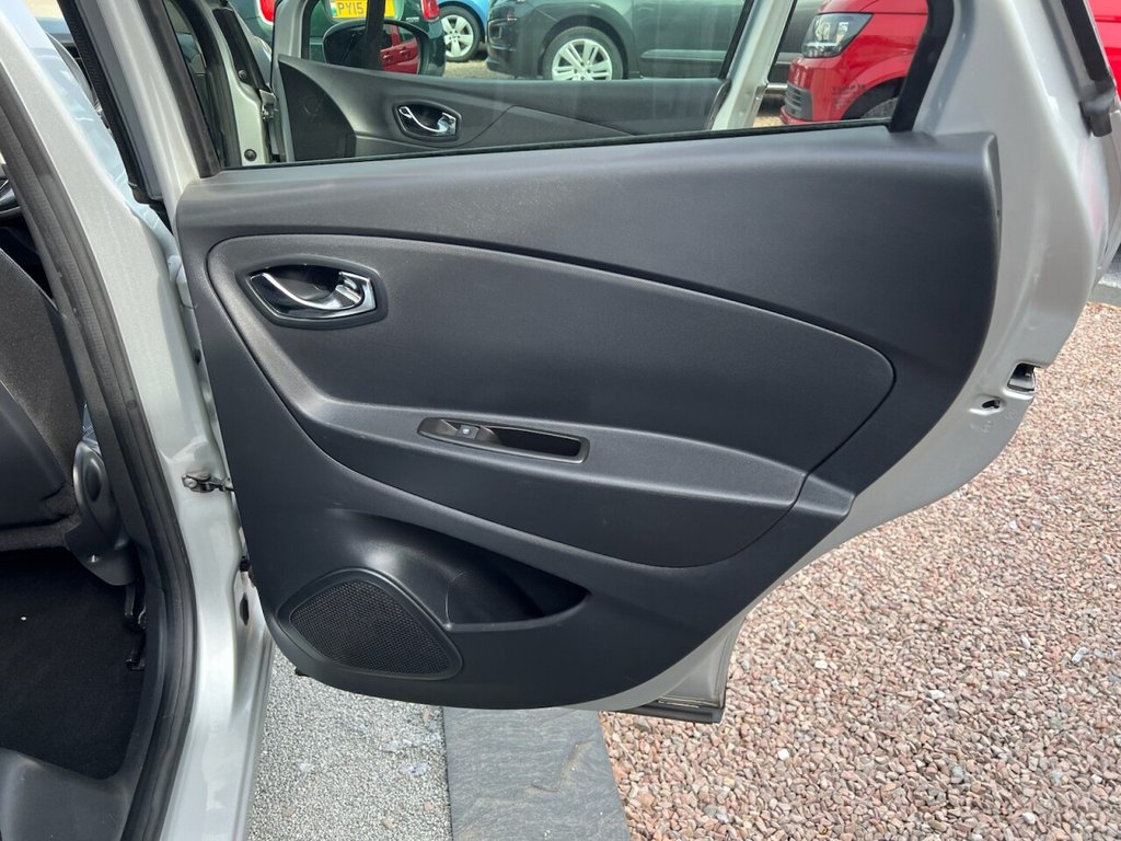 Used Renault Captur 2015 for sale - 78017147: Photo 21