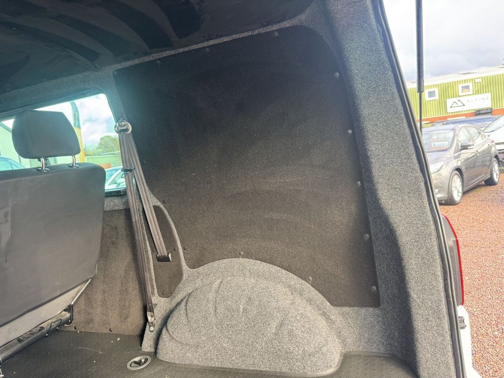 Used Volkswagen Transporter 2016 for sale - 77654670: Photo 15