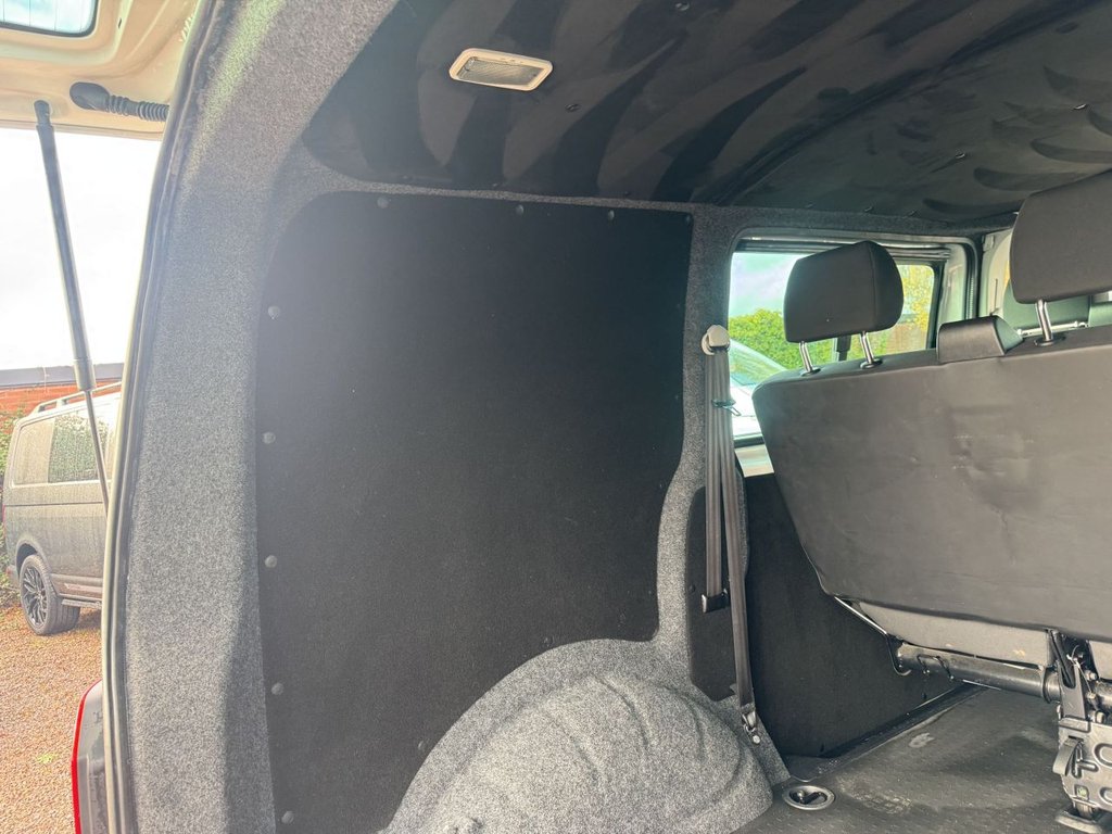 Used Volkswagen Transporter 2016 for sale - 77654670: Photo 16