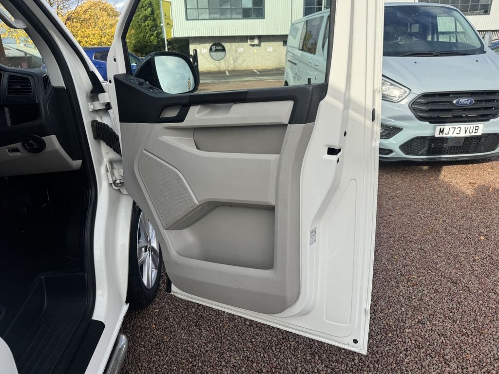 Used Volkswagen Transporter 2016 for sale - 77654670: Photo 18