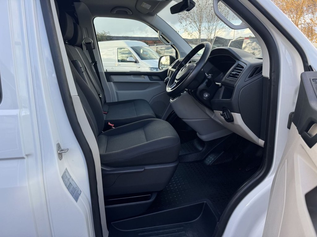 Used Volkswagen Transporter 2016 for sale - 77654670: Photo 28