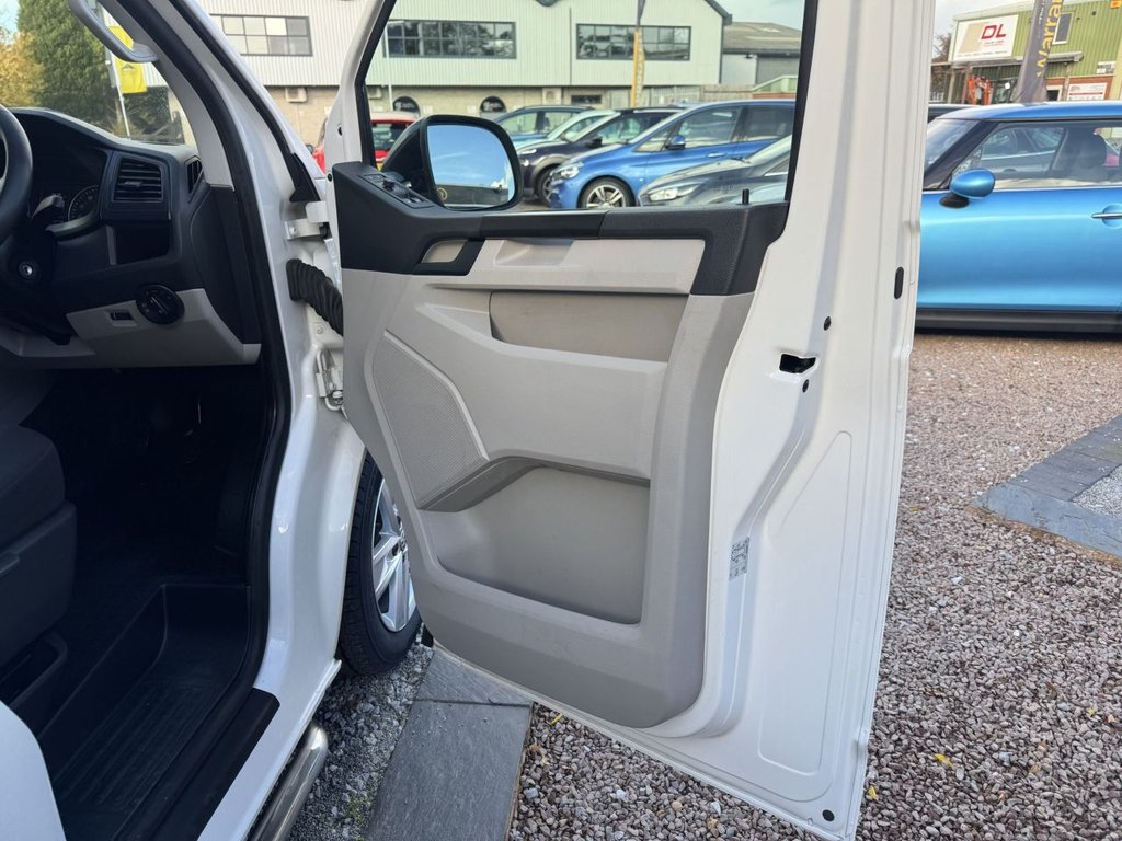 Used Volkswagen Transporter 2016 for sale - 77654670: Photo 29