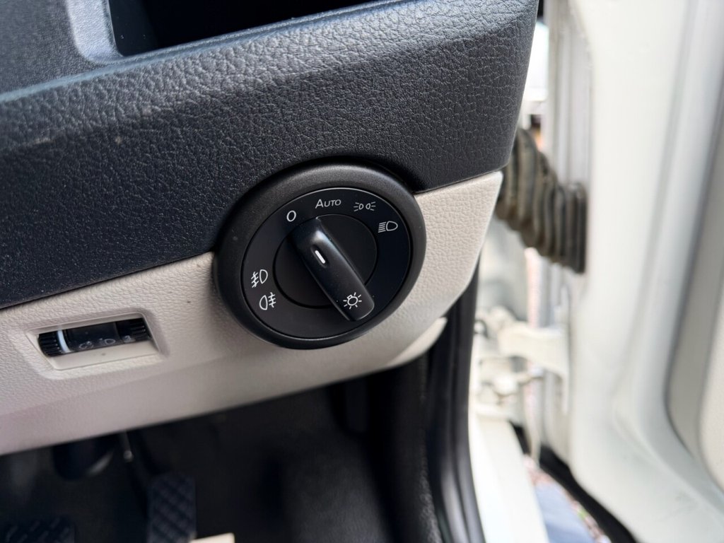 Used Volkswagen Transporter 2016 for sale - 77654670: Photo 37