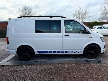 Used Volkswagen Transporter 2016 for sale - 77654670: Photo