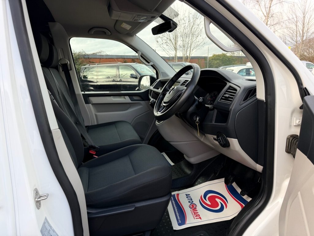 Used Volkswagen Transporter 2016 for sale - 77654670: Photo 40