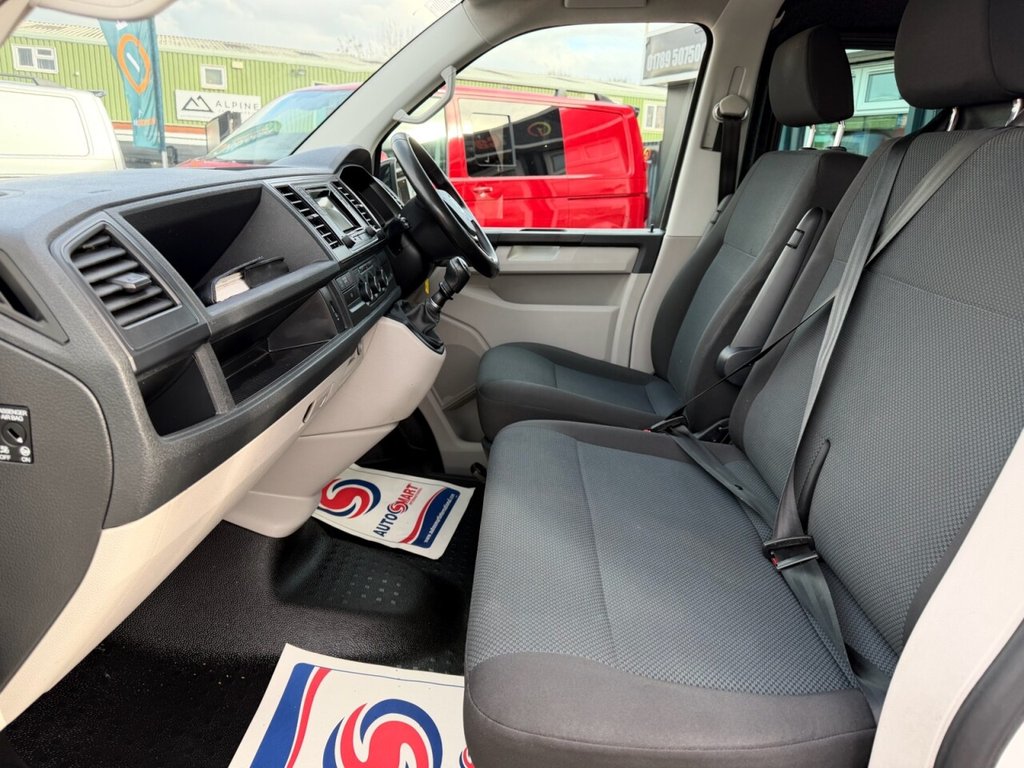 Used Volkswagen Transporter 2016 for sale - 77654670: Photo 48