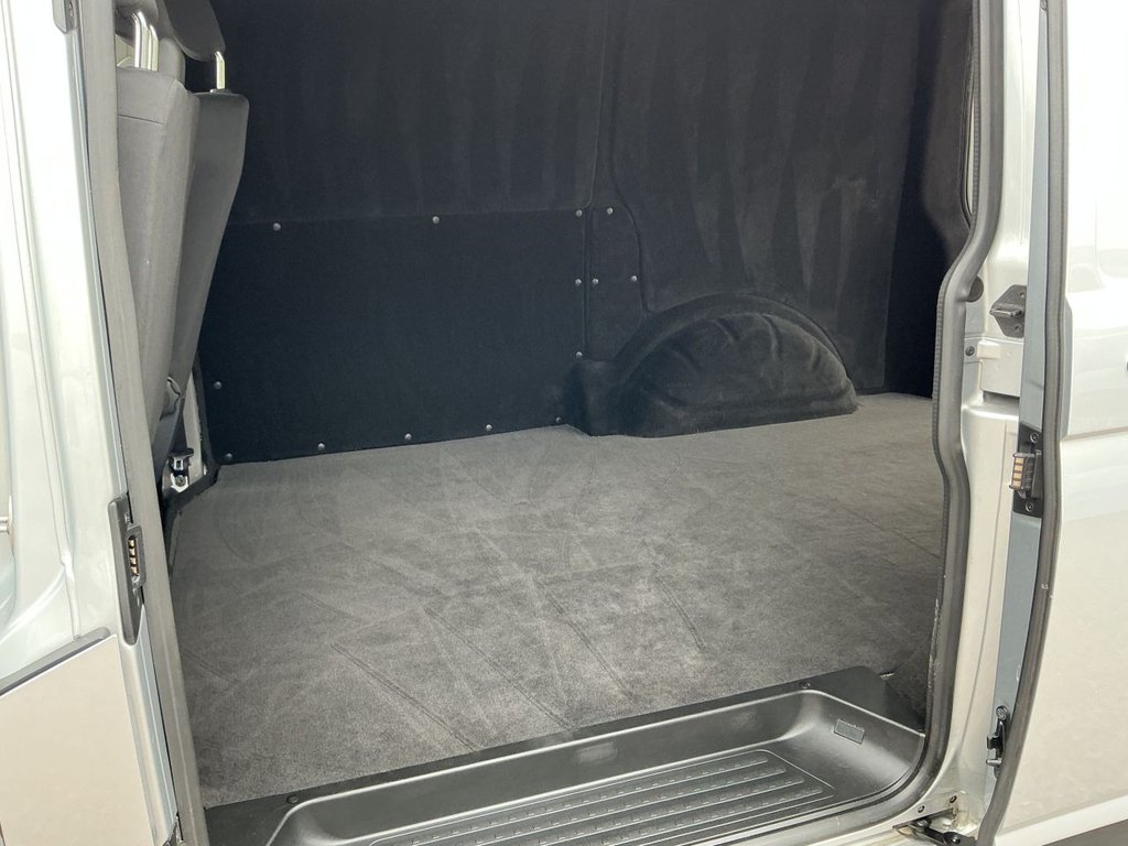 Used Volkswagen Transporter 2022 for sale - 77654554: Photo 23