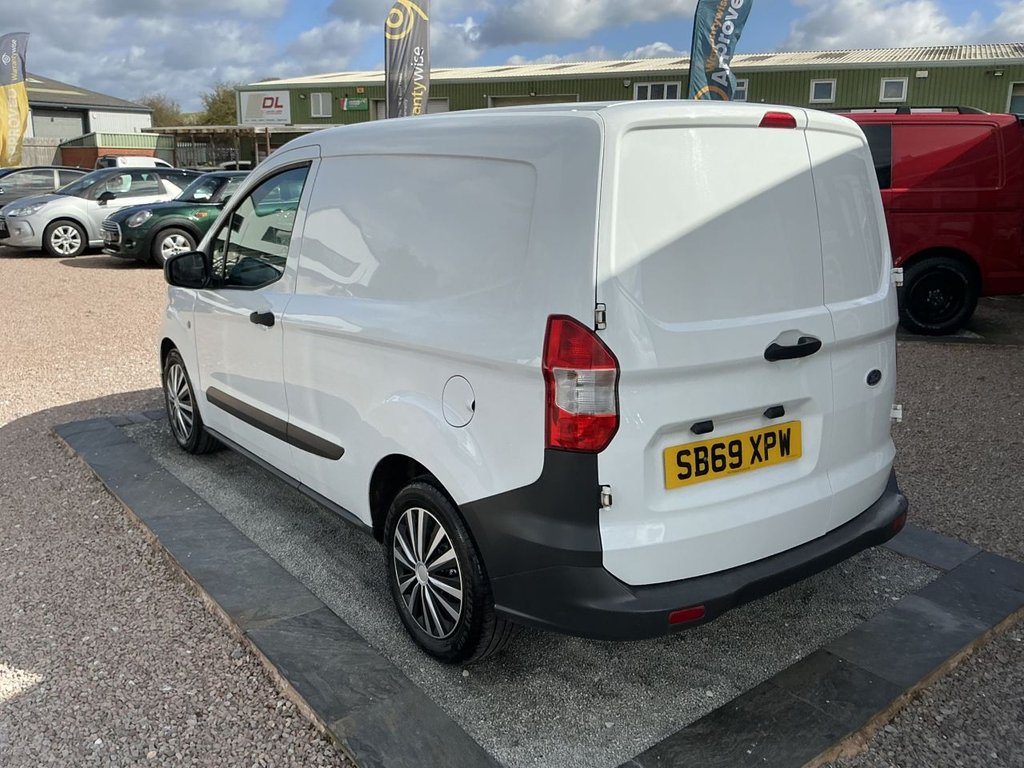 Used Ford Transit Courier 2020 for sale - 78056583: Photo 6