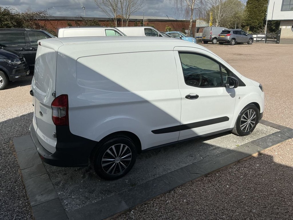 Used Ford Transit Courier 2020 for sale - 78056583: Photo 8