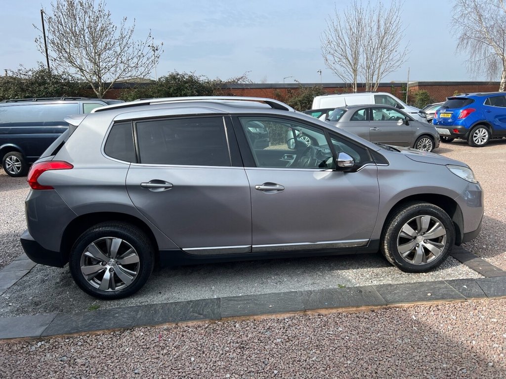 Used Peugeot 2008 2014 for sale - 77976532: Photo 5
