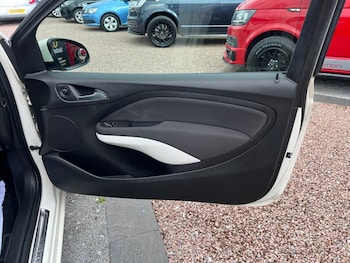 Used Vauxhall ADAM 2014 for sale - 77821139: Photo