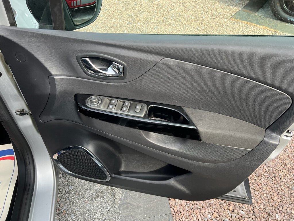 Used Renault Captur 2015 for sale - 77976531: Photo 23