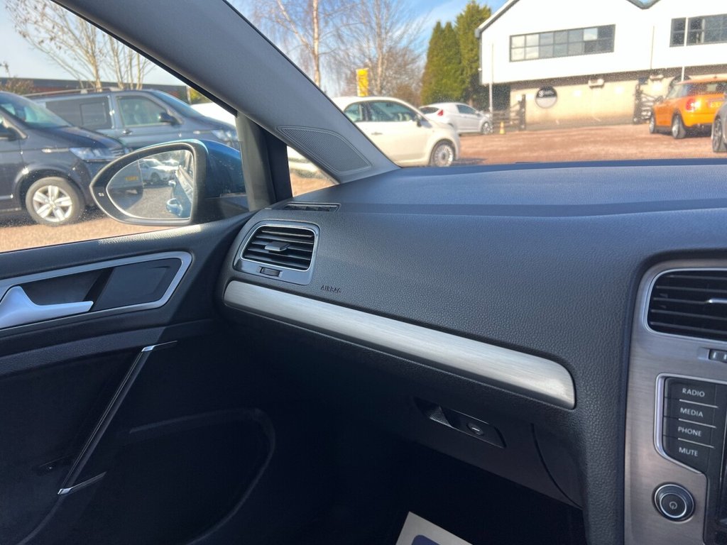 Used Volkswagen Golf 2014 for sale - 77654539: Photo 12