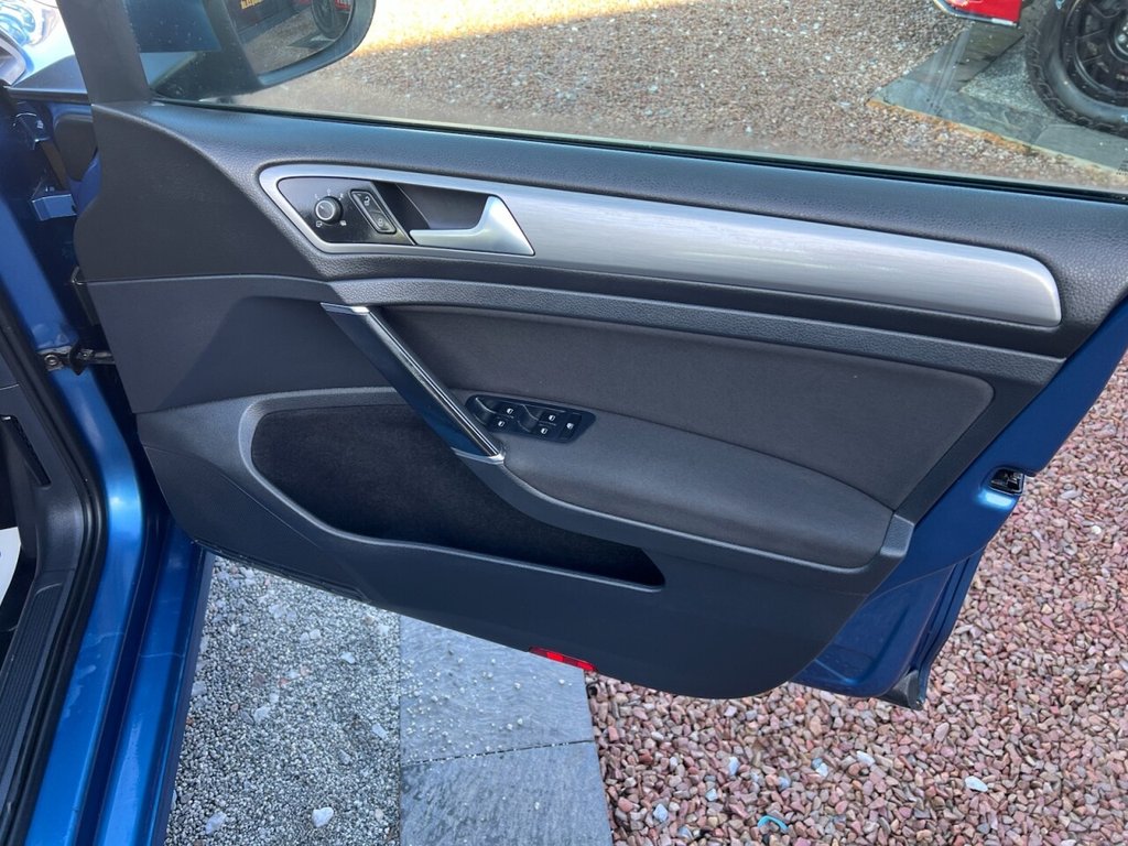 Used Volkswagen Golf 2014 for sale - 77654539: Photo 17