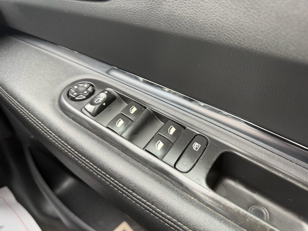 Used Peugeot 3008 2016 for sale - 77780701: Photo 19