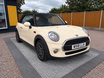 Used MINI Convertible 2018 for sale - 78863952: Photo