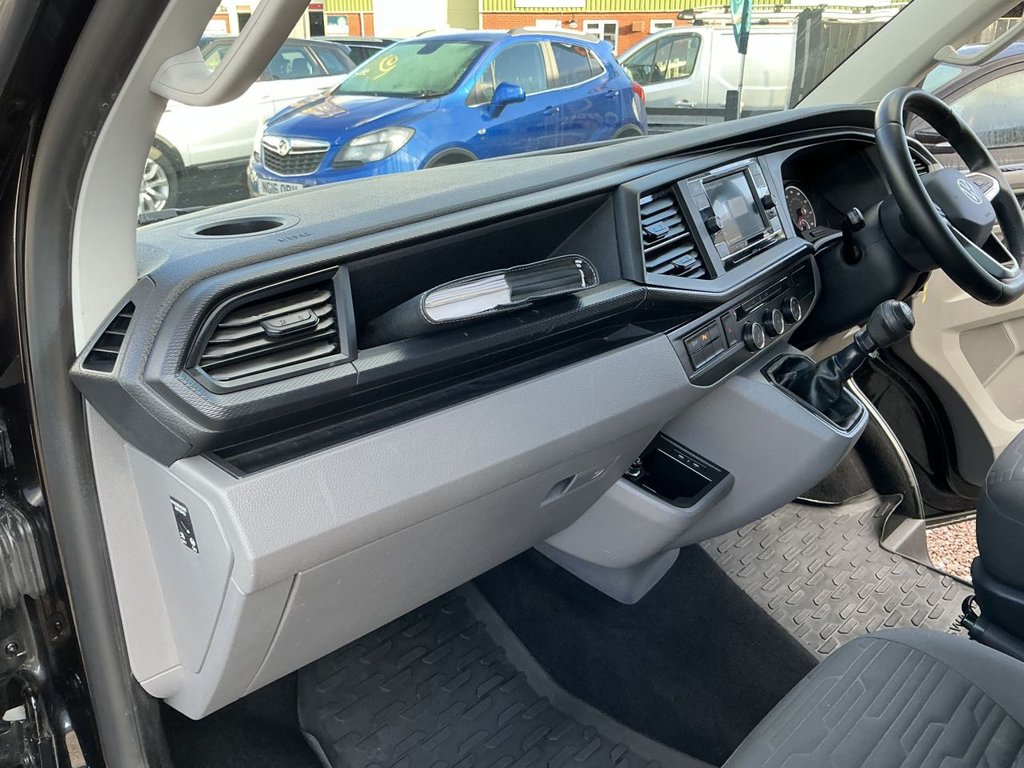 Used Volkswagen Transporter Shuttle 2020 for sale - 77654501: Photo 12