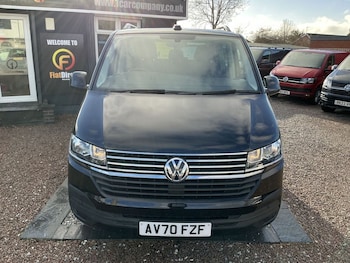 Used Volkswagen Transporter Shuttle 2020 for sale - 77654501: Photo