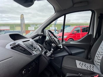 Used Ford Transit Custom 2017 for sale - 78017148: Photo