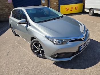 Used Toyota Auris 2017 for sale - 79388092: Photo