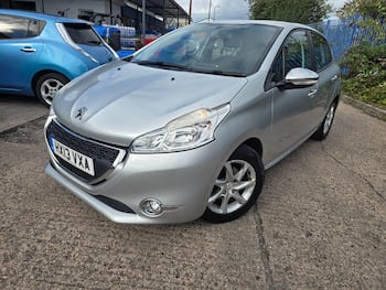 Used Peugeot 208 2013 for sale - 79780620: Photo