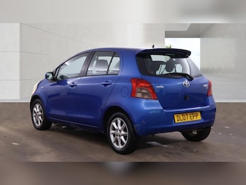 Used Toyota Yaris 2007 for sale - 79373154: Photo