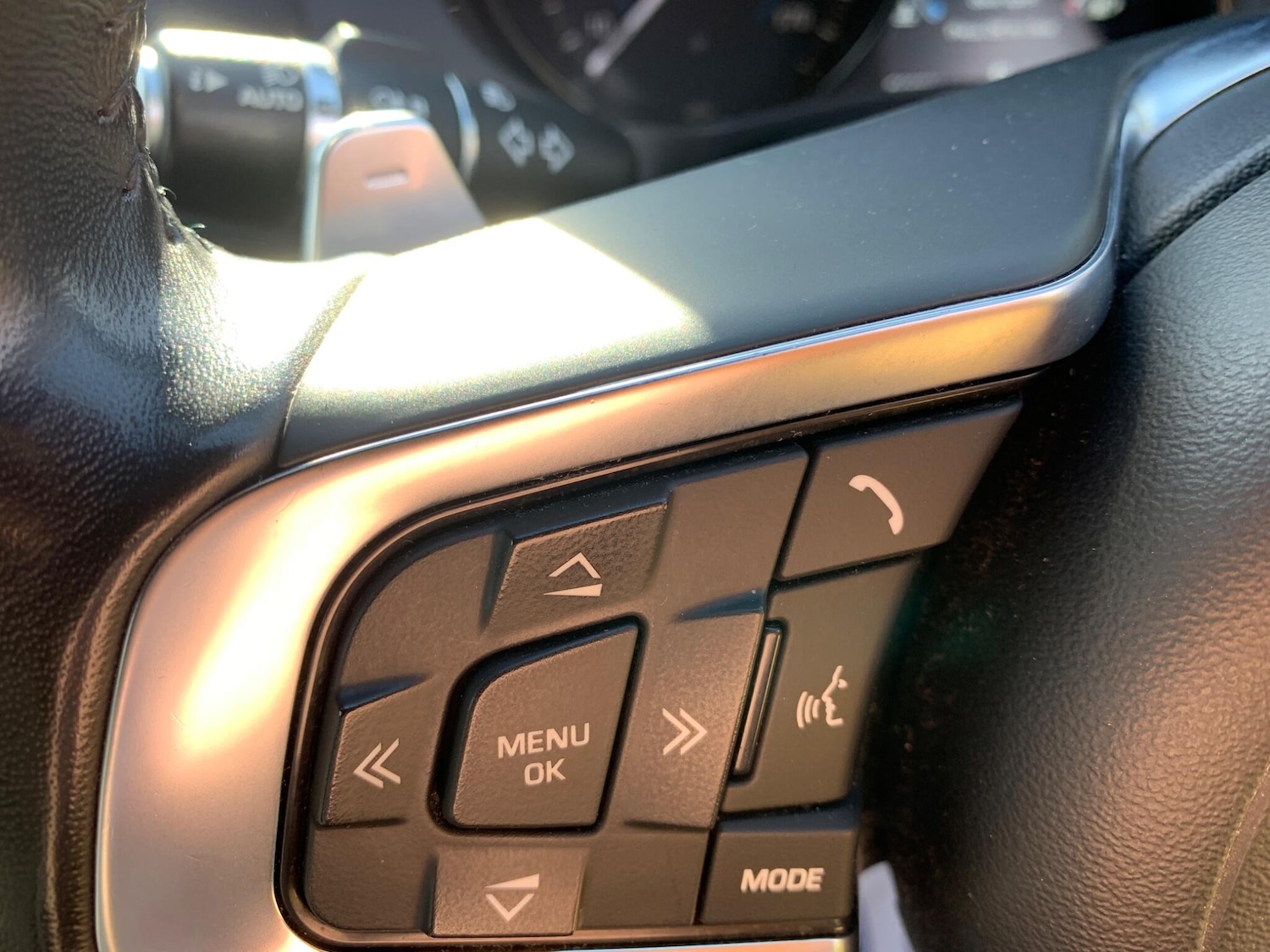 Used Jaguar XE 2019 for sale - 77574062: Photo 16