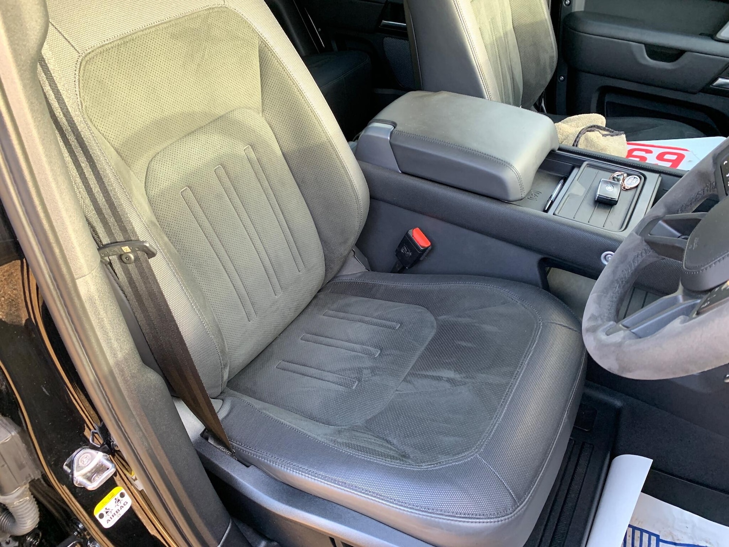 Used Land Rover Defender 2022 for sale - 76743587: Photo 17