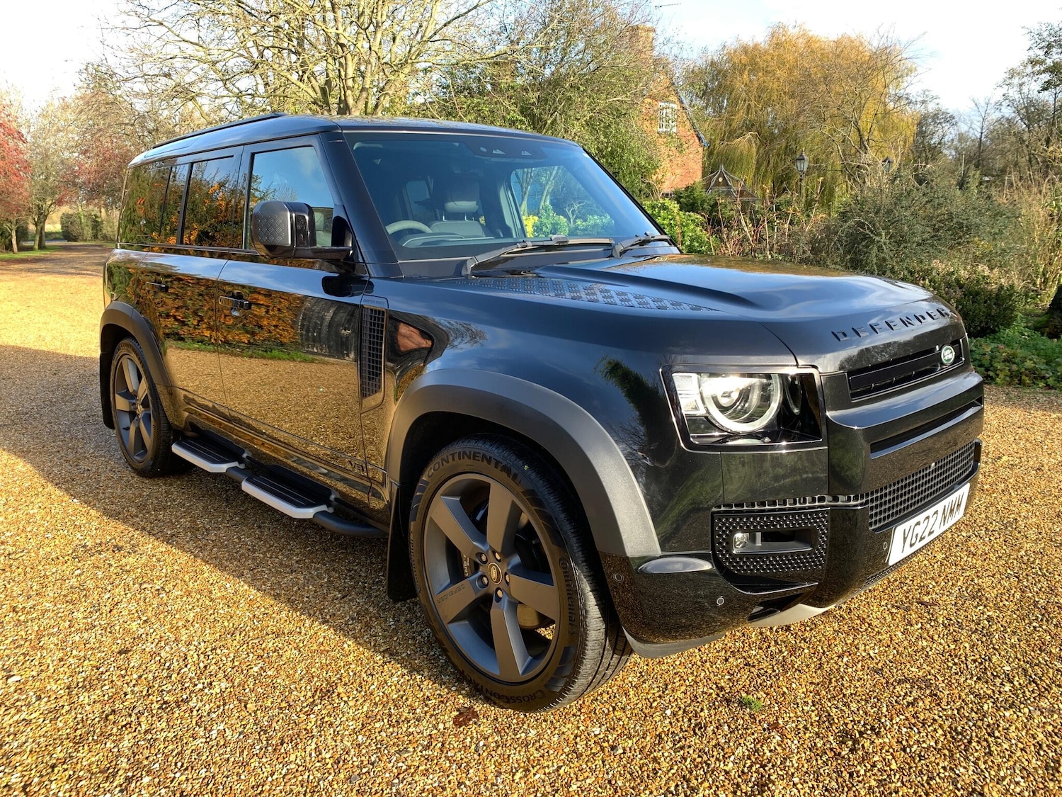 Used Land Rover Defender 2022 for sale - 76743587: Photo 2