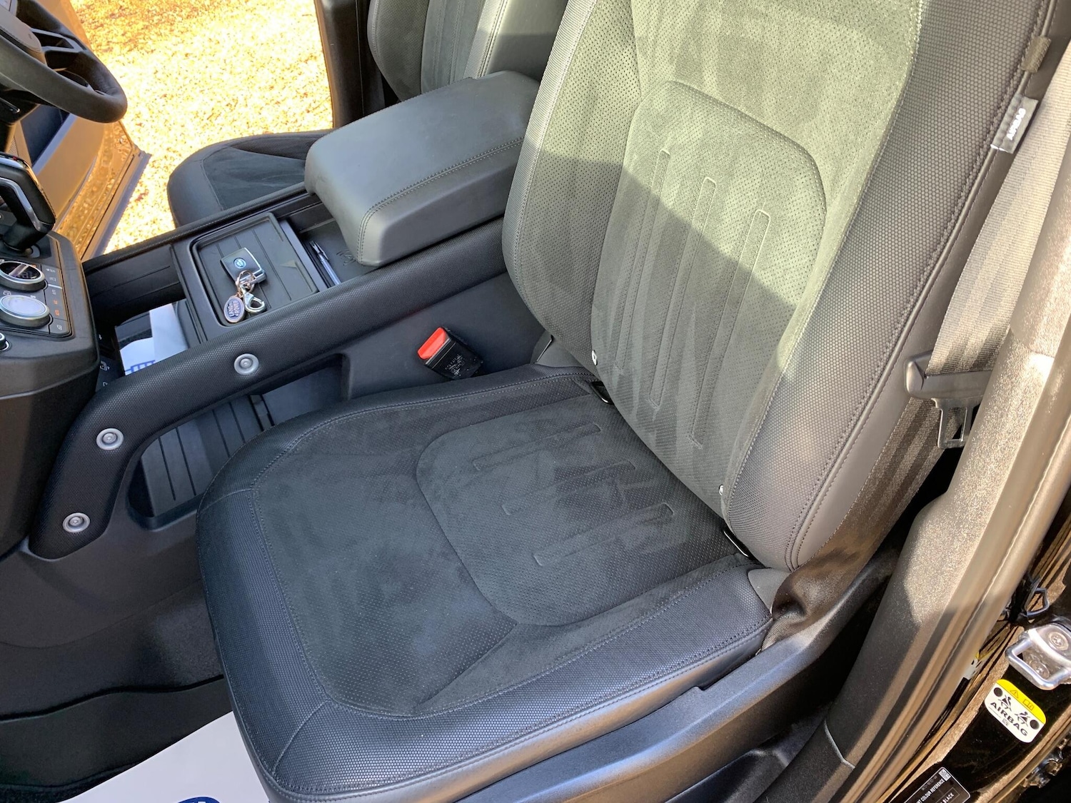 Used Land Rover Defender 2022 for sale - 76743587: Photo 27