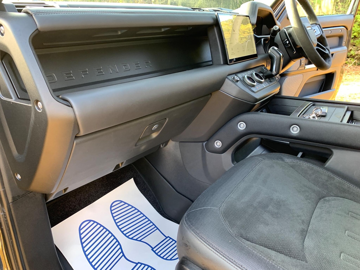 Used Land Rover Defender 2022 for sale - 76743587: Photo 28