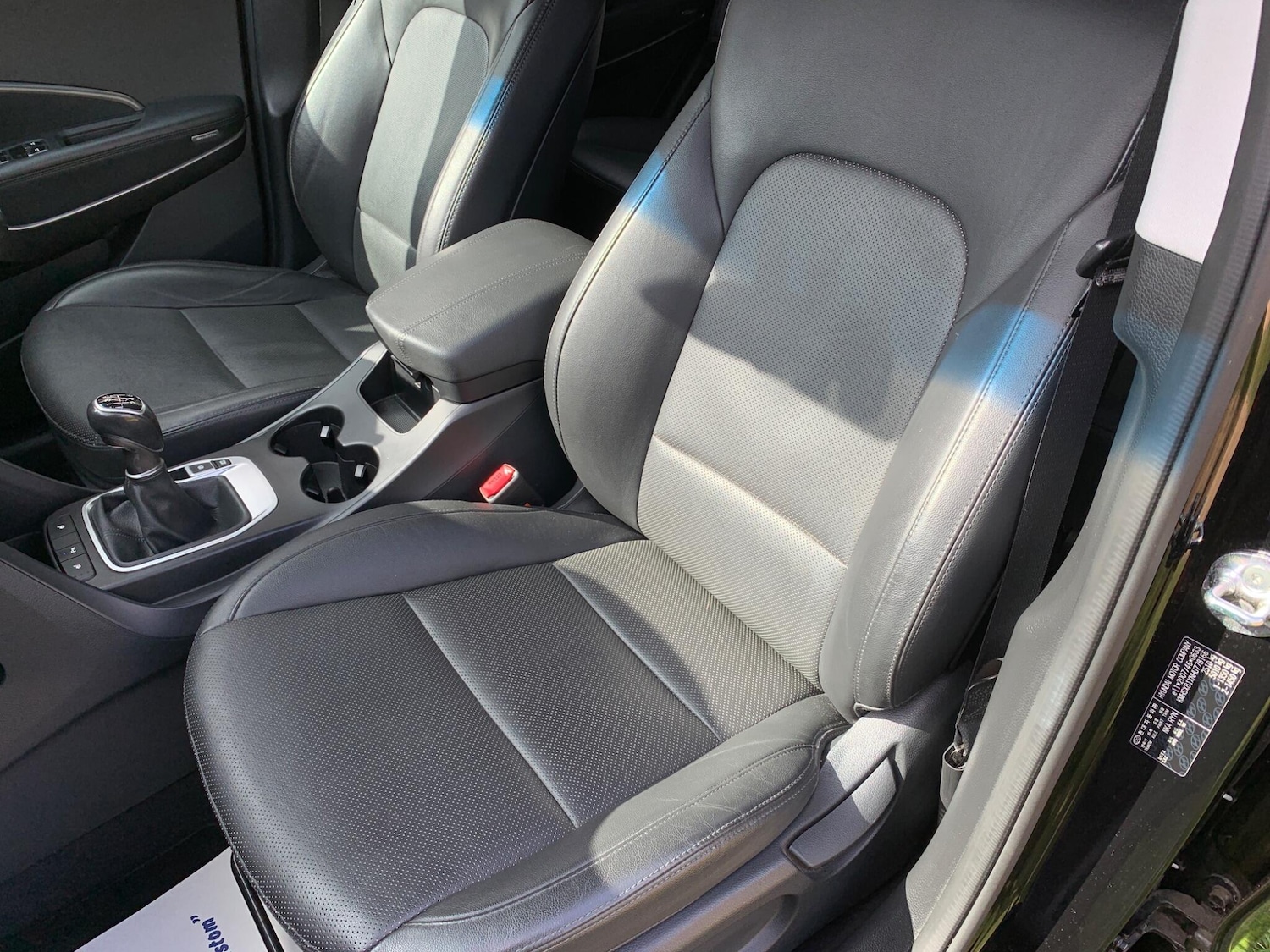 Used Hyundai Santa Fe 2017 for sale - 78100295: Photo 17