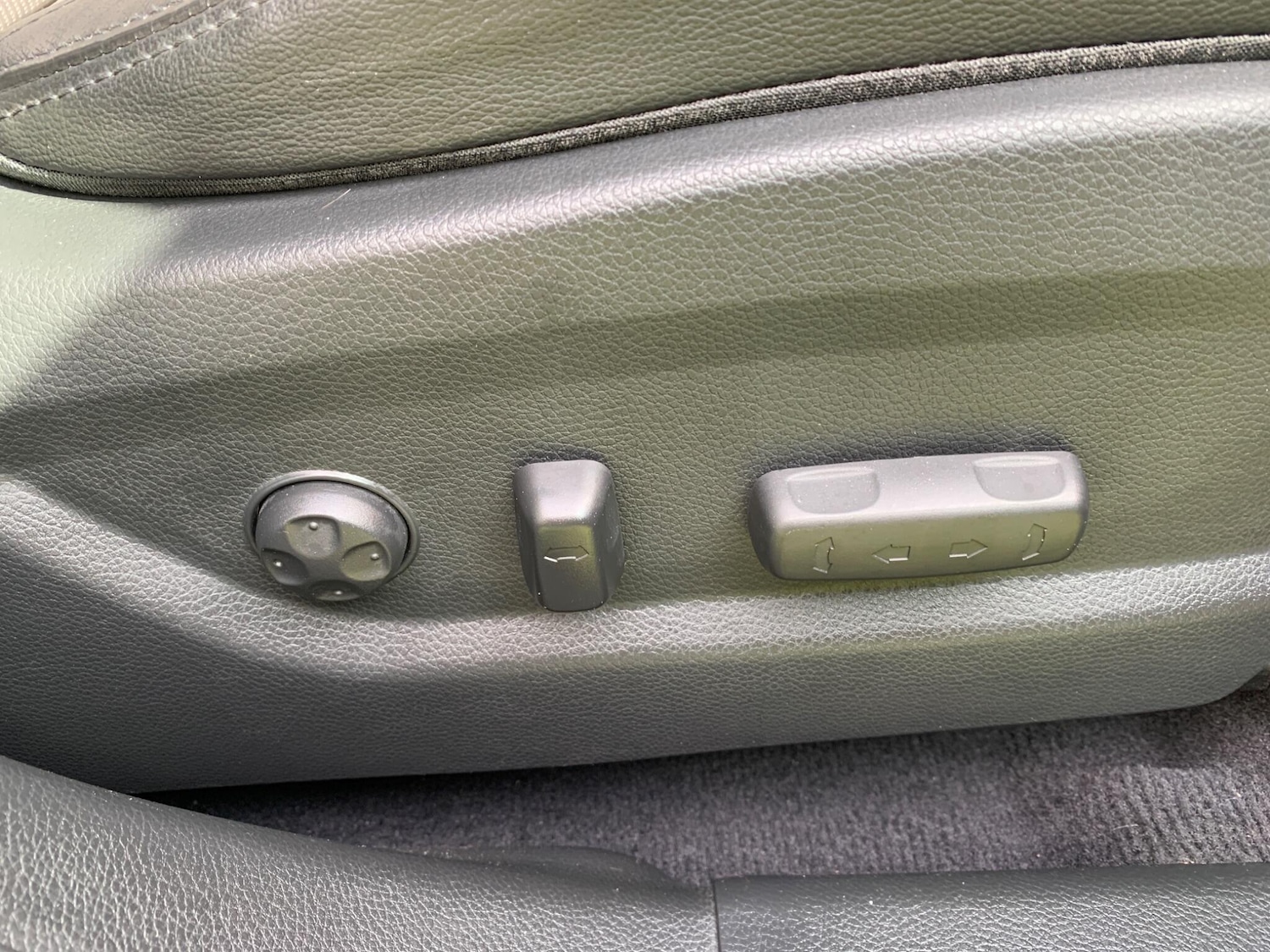 Used Hyundai Santa Fe 2017 for sale - 78100295: Photo 18