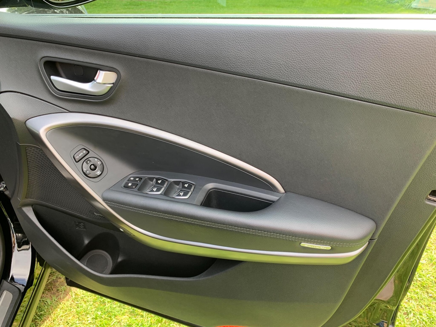 Used Hyundai Santa Fe 2017 for sale - 78100295: Photo 23