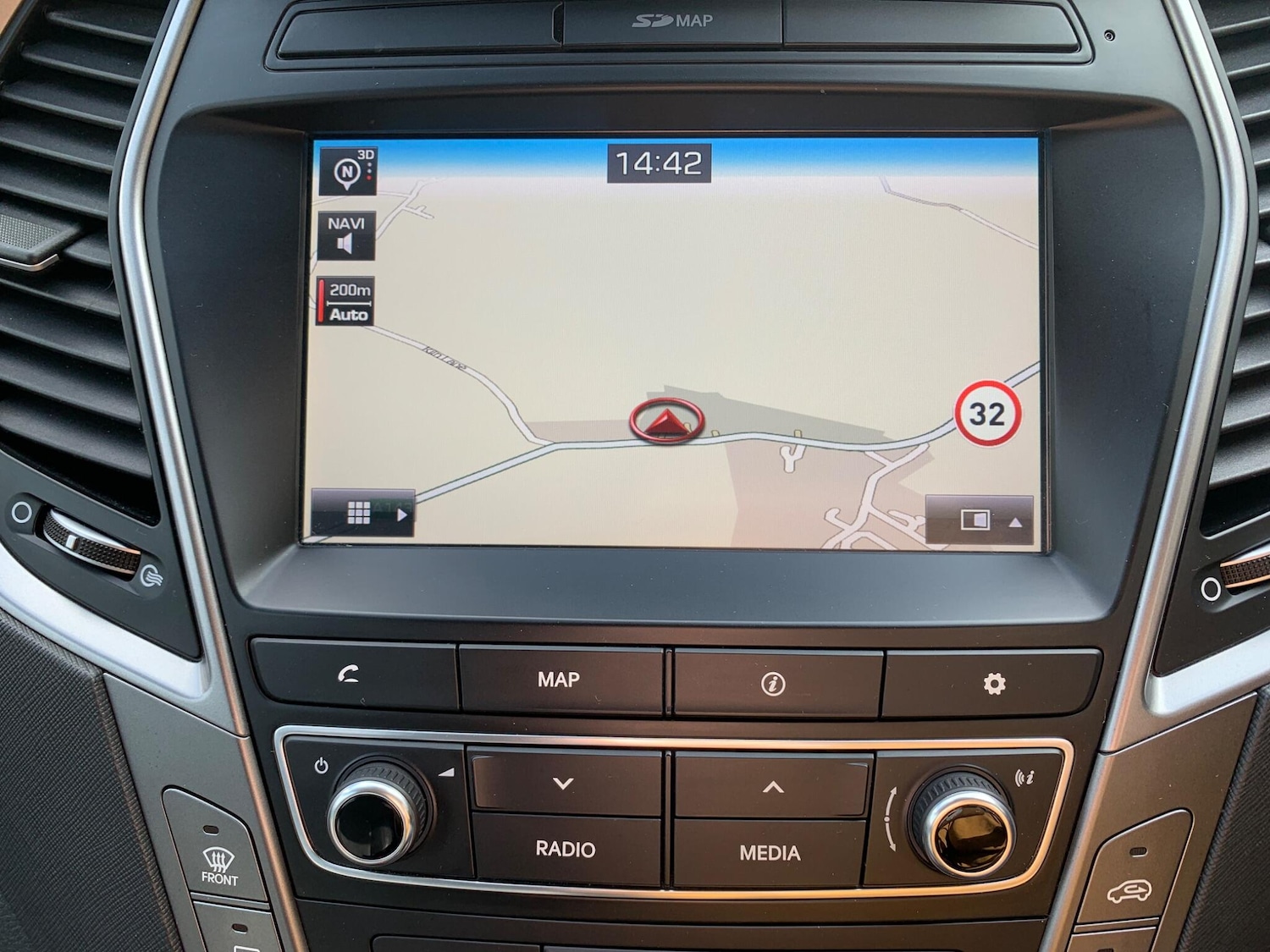 Used Hyundai Santa Fe 2017 for sale - 78100295: Photo 27