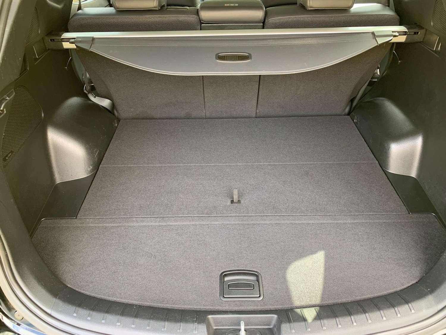 Used Hyundai Santa Fe 2017 for sale - 78100295: Photo 30