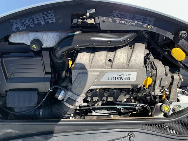 Used Renault Clio 2011 for sale - 74069410: Photo 32
