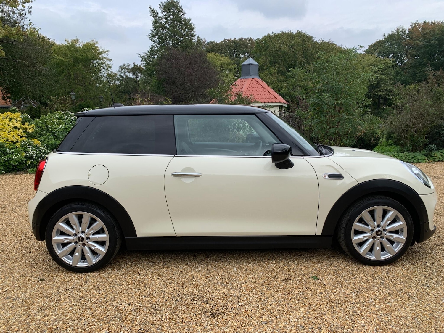 Used MINI Hatch 2020 for sale - 76137402: Photo 3