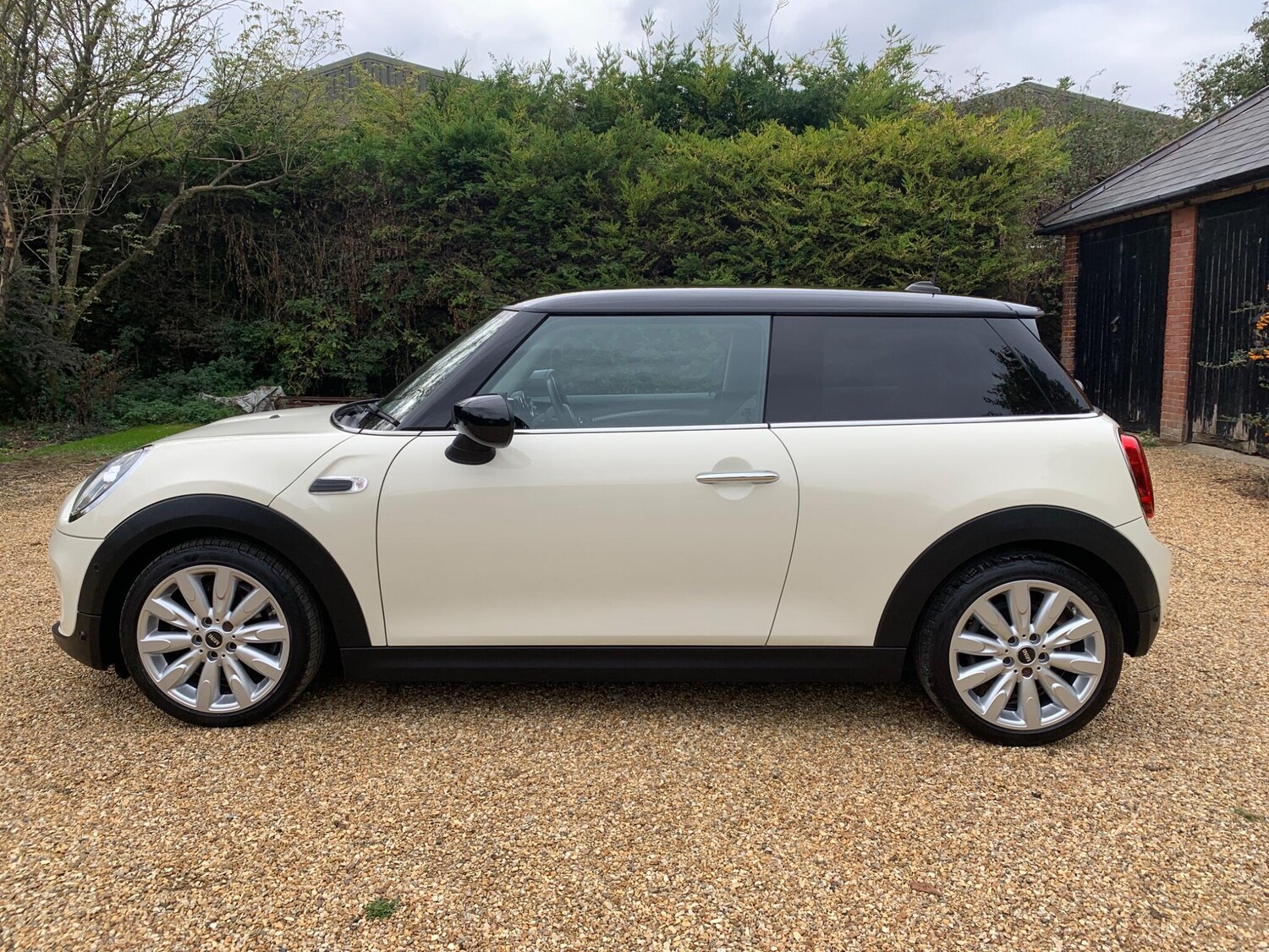 Used MINI Hatch 2020 for sale - 76137402: Photo 8