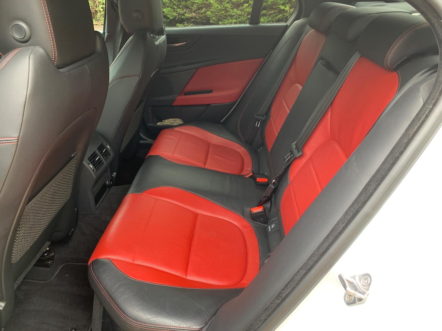 Used Jaguar XE 2018 for sale - 76512598: Photo 13