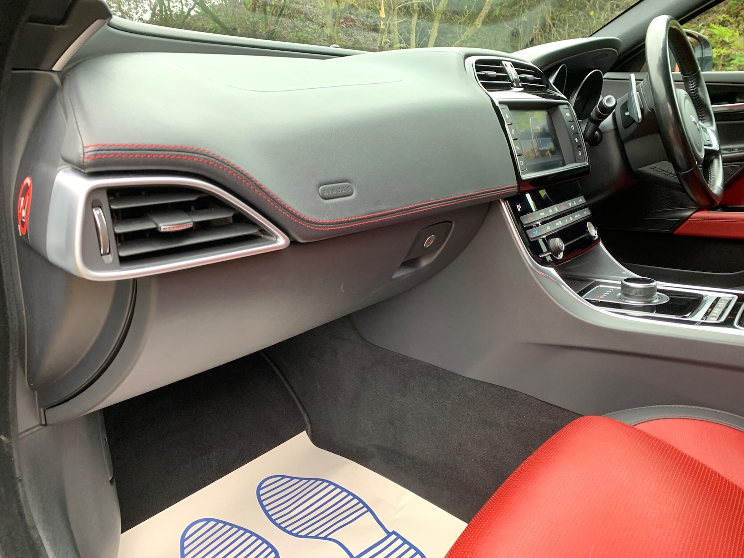 Used Jaguar XE 2018 for sale - 76512598: Photo 18