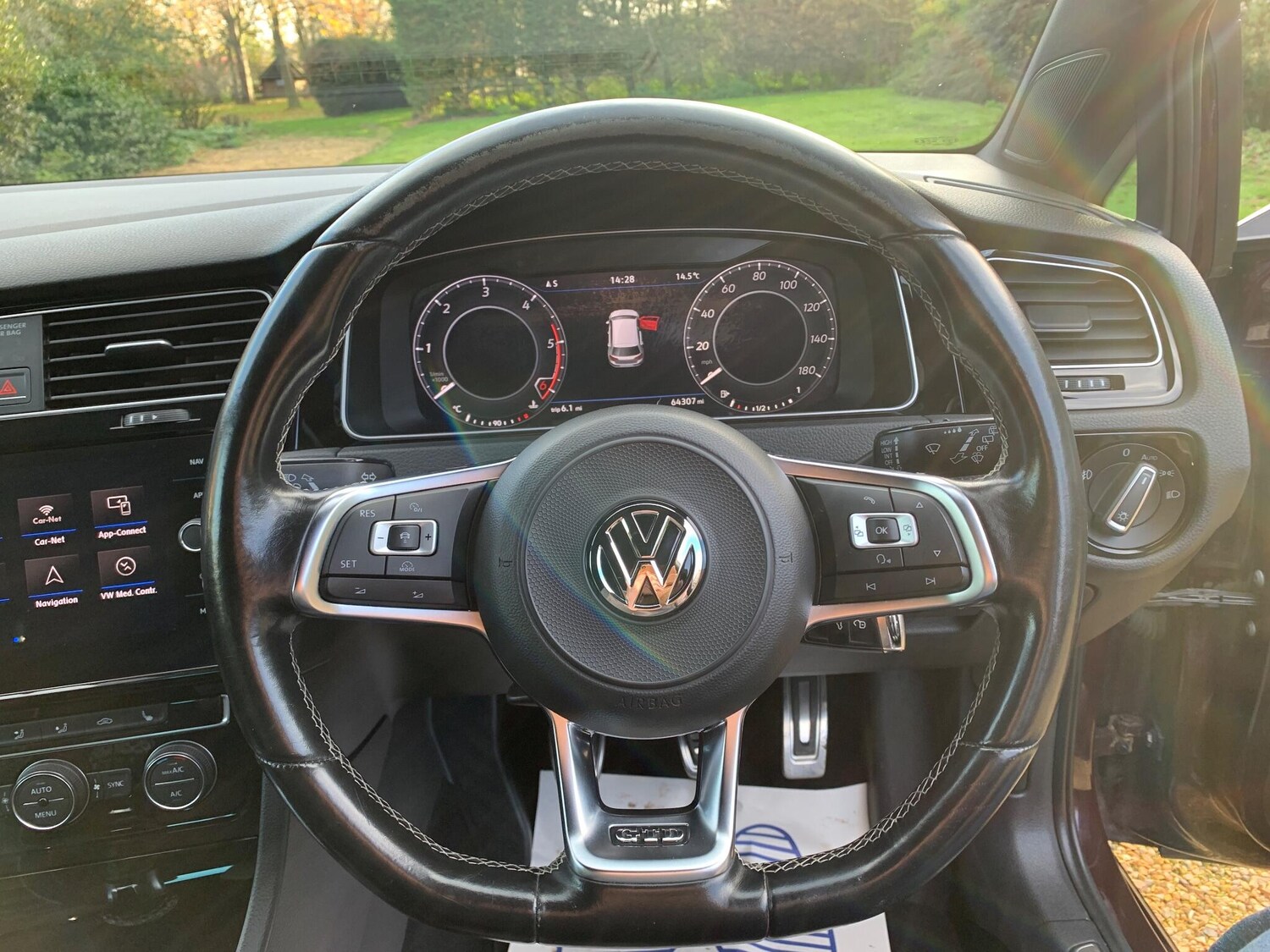 Used Volkswagen Golf 2017 for sale - 76573177: Photo 33