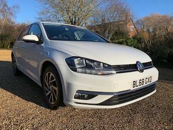 Used Volkswagen Golf 2019 for sale - 77175754: Photo